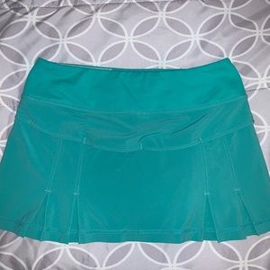 LULULEMON SKIRT